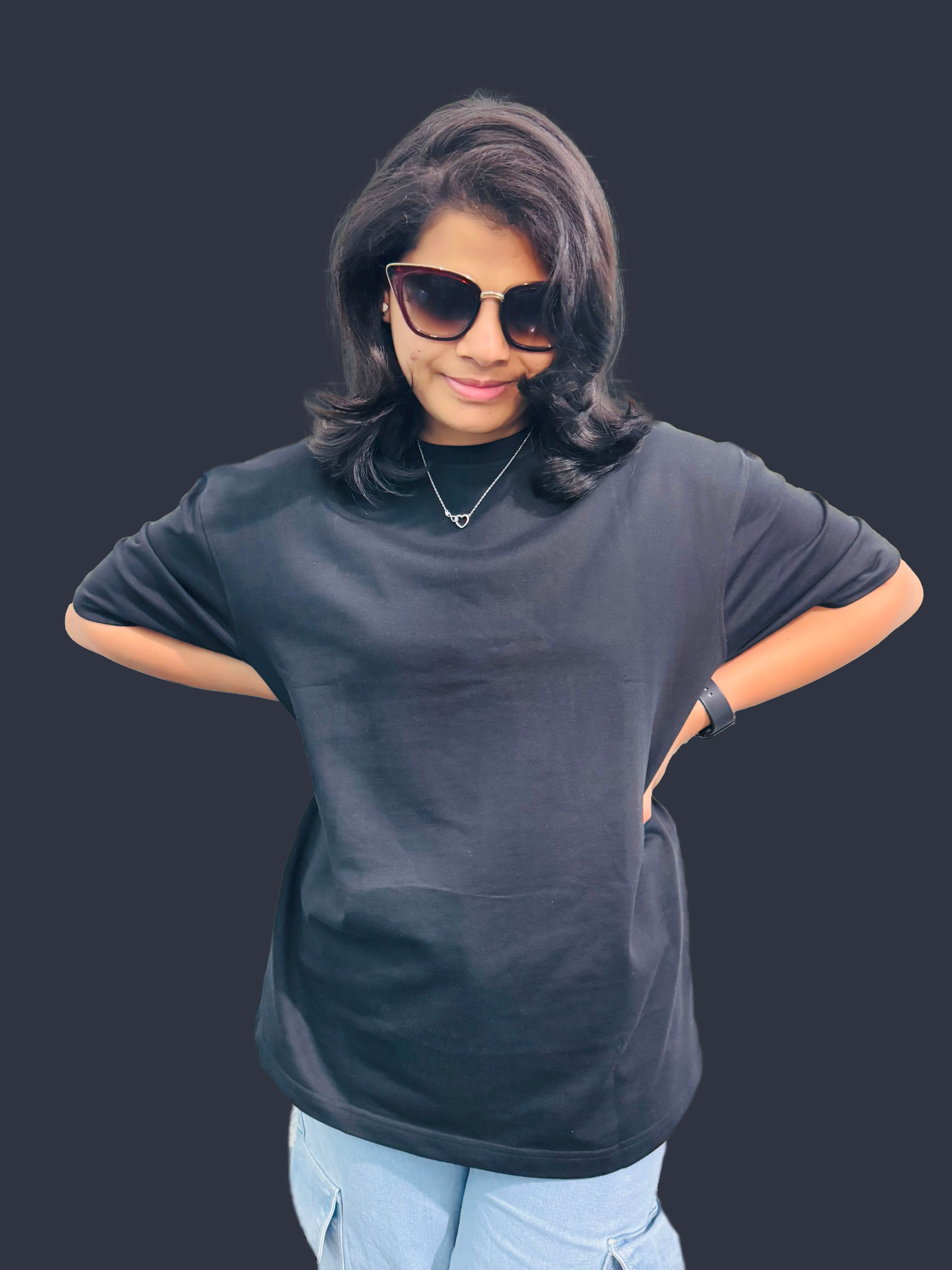 MRUVA's Oversized Fit - Black