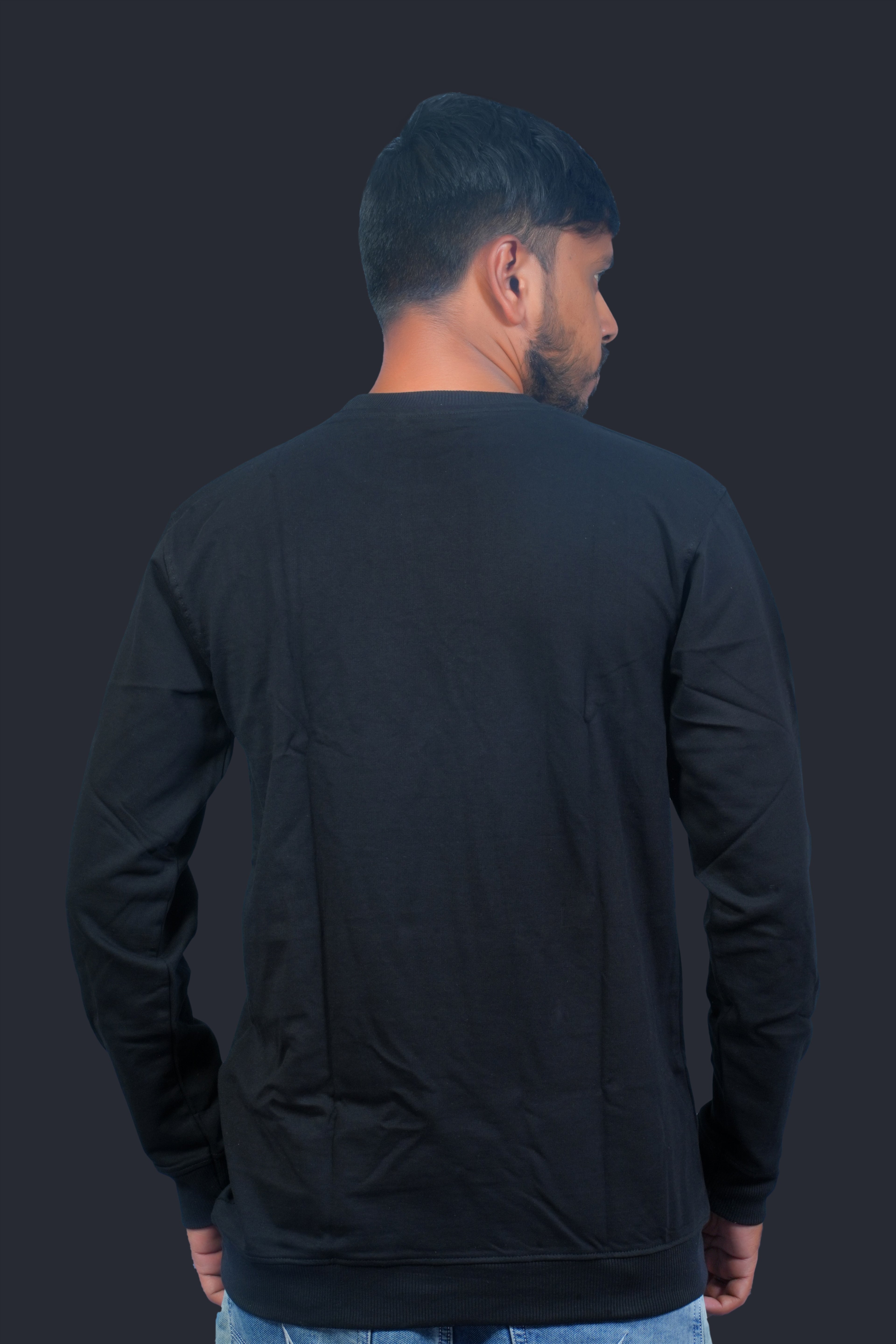 MRUVA's Sweatshirt - Black