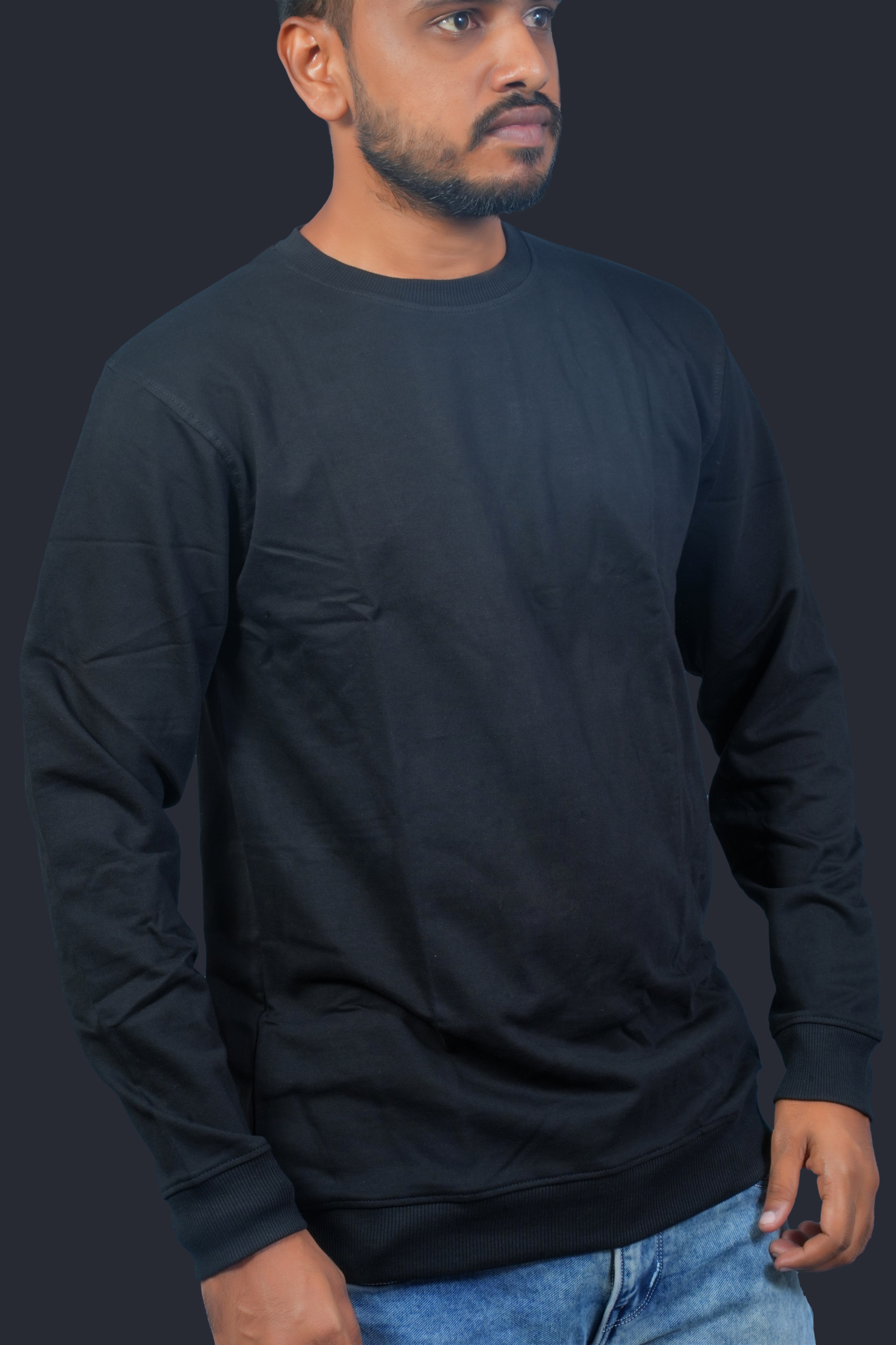 MRUVA's Sweatshirt - Black